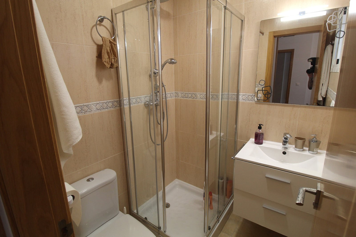 Se vende Apartamento Planta Baja de 3 dormitorios en Costa Blanca, Alicante, España