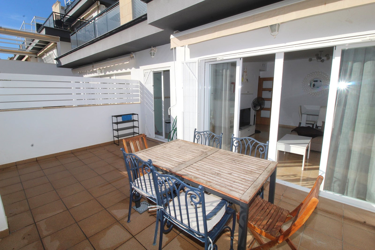 Se vende Apartamento Planta Baja de 3 dormitorios en Costa Blanca, Alicante, España