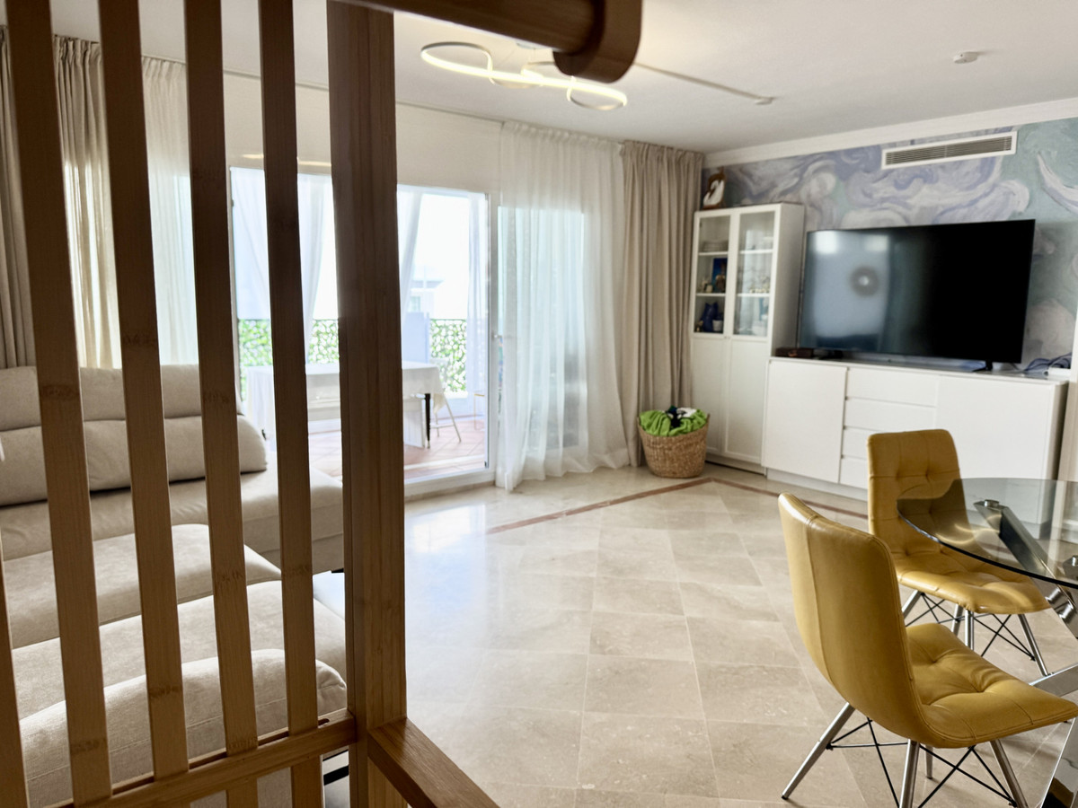 Se vende Apartamento Planta Media de 3 dormitorios en Costa Del Sol, Málaga, España