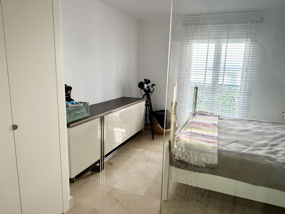 Se vende Apartamento Planta Media de 3 dormitorios en Costa Del Sol, Málaga, España