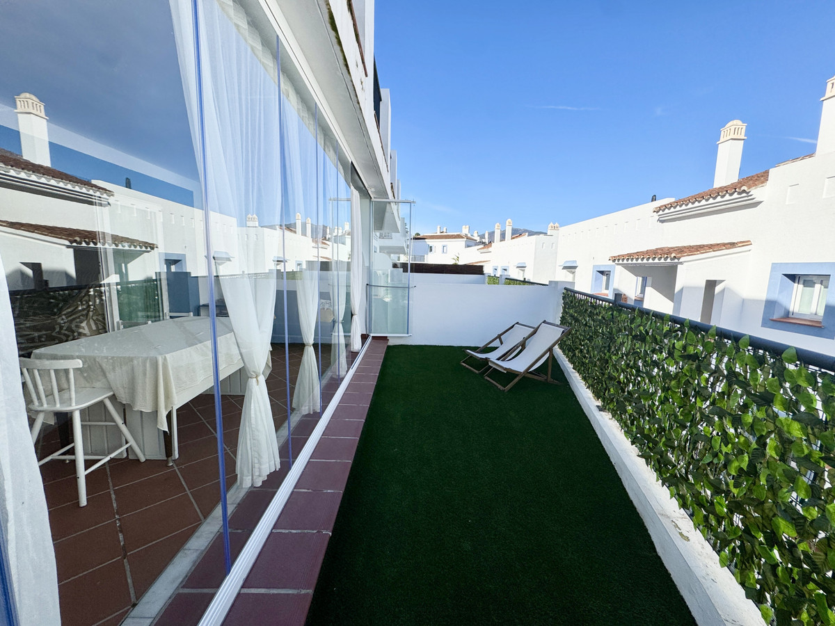 Se vende Apartamento Planta Media de 3 dormitorios en Costa Del Sol, Málaga, España