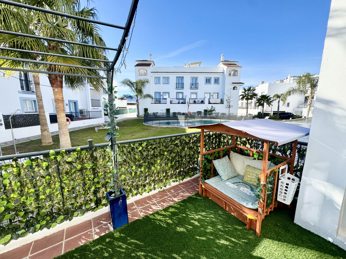 Se vende Apartamento Planta Media de 3 dormitorios en Costa Del Sol, Málaga, España