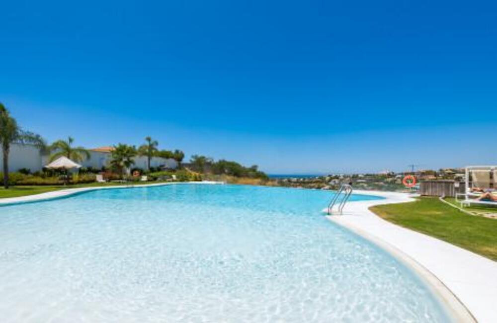 Se vende Apartamento Planta Media de 3 dormitorios en Costa Del Sol, Málaga, España