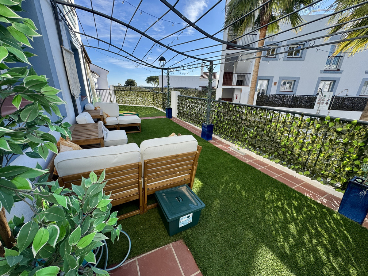 Se vende Apartamento Planta Media de 3 dormitorios en Costa Del Sol, Málaga, España