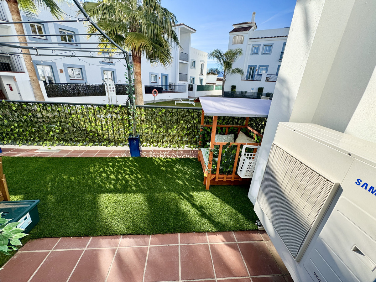 Se vende Apartamento Planta Media de 3 dormitorios en Costa Del Sol, Málaga, España