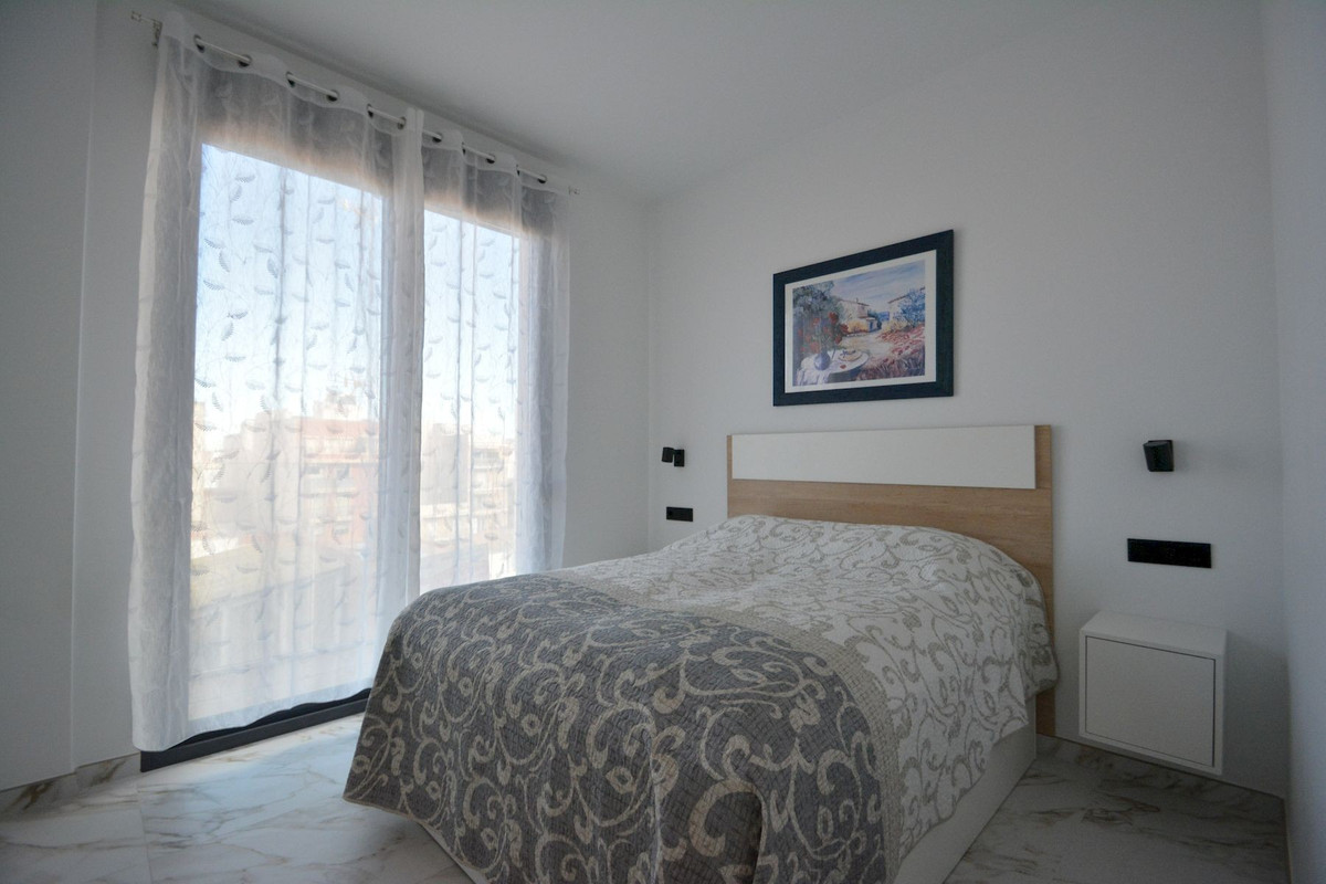 3 Bed Apartment for sale in Guardamar Del Segura Costa Blanca, Alicante, Spain