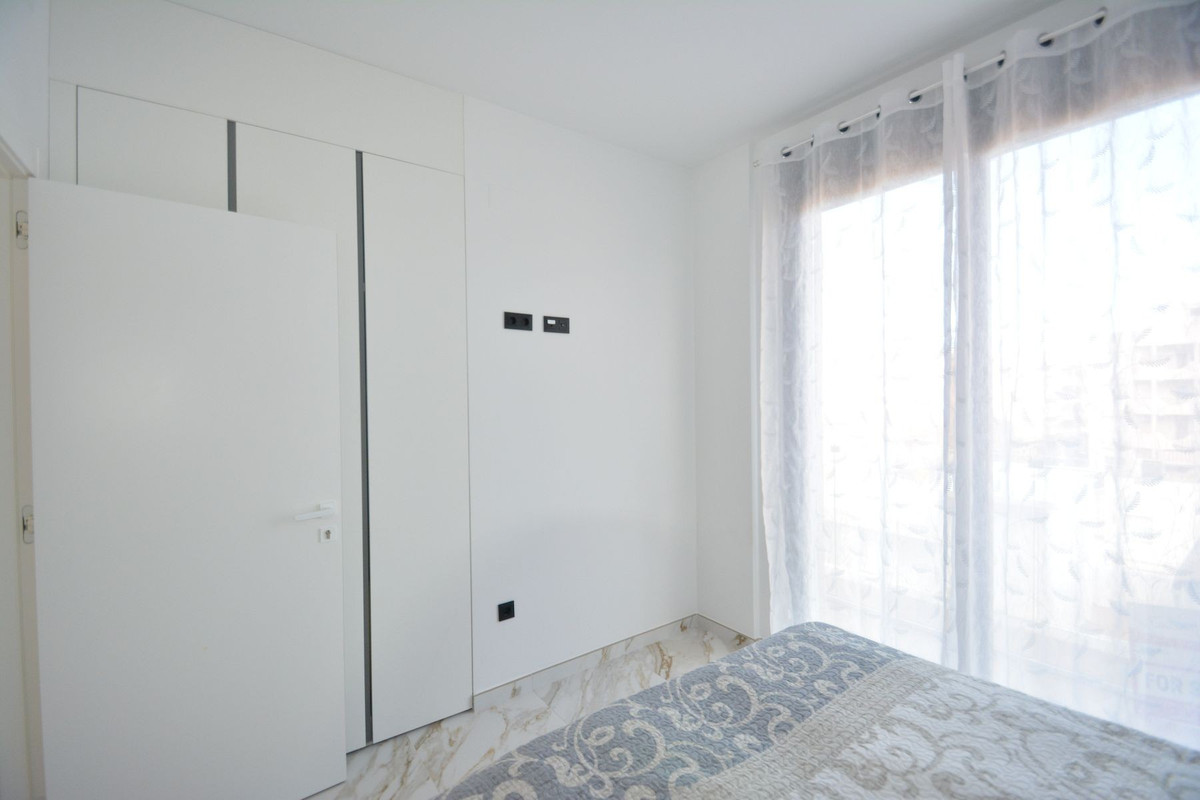 3 Bed Apartment for sale in Guardamar Del Segura Costa Blanca, Alicante, Spain