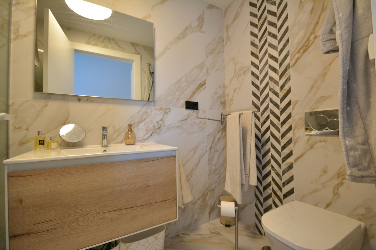 3 Bed Apartment for sale in Guardamar Del Segura Costa Blanca, Alicante, Spain
