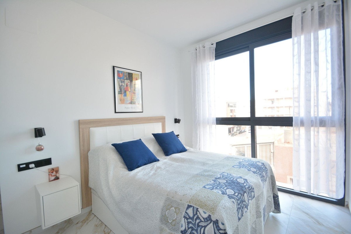 3 Bed Apartment for sale in Guardamar Del Segura Costa Blanca, Alicante, Spain