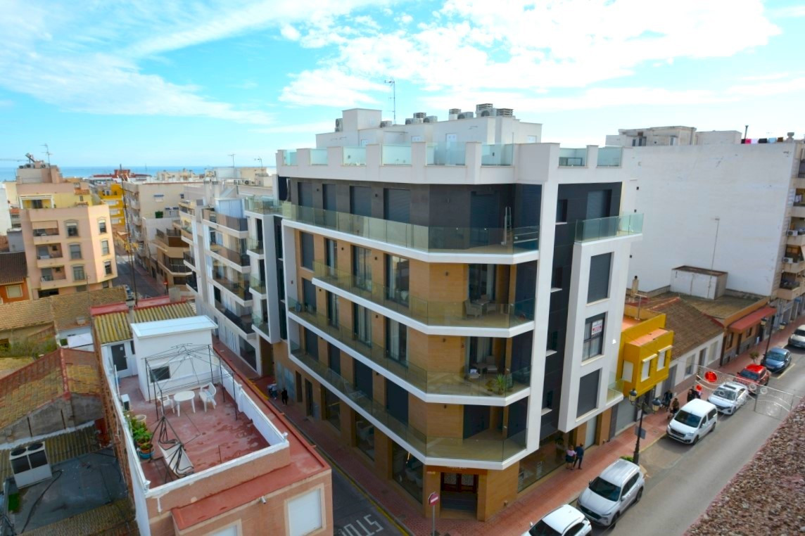 3 Bed Apartment for sale in Guardamar Del Segura Costa Blanca, Alicante, Spain