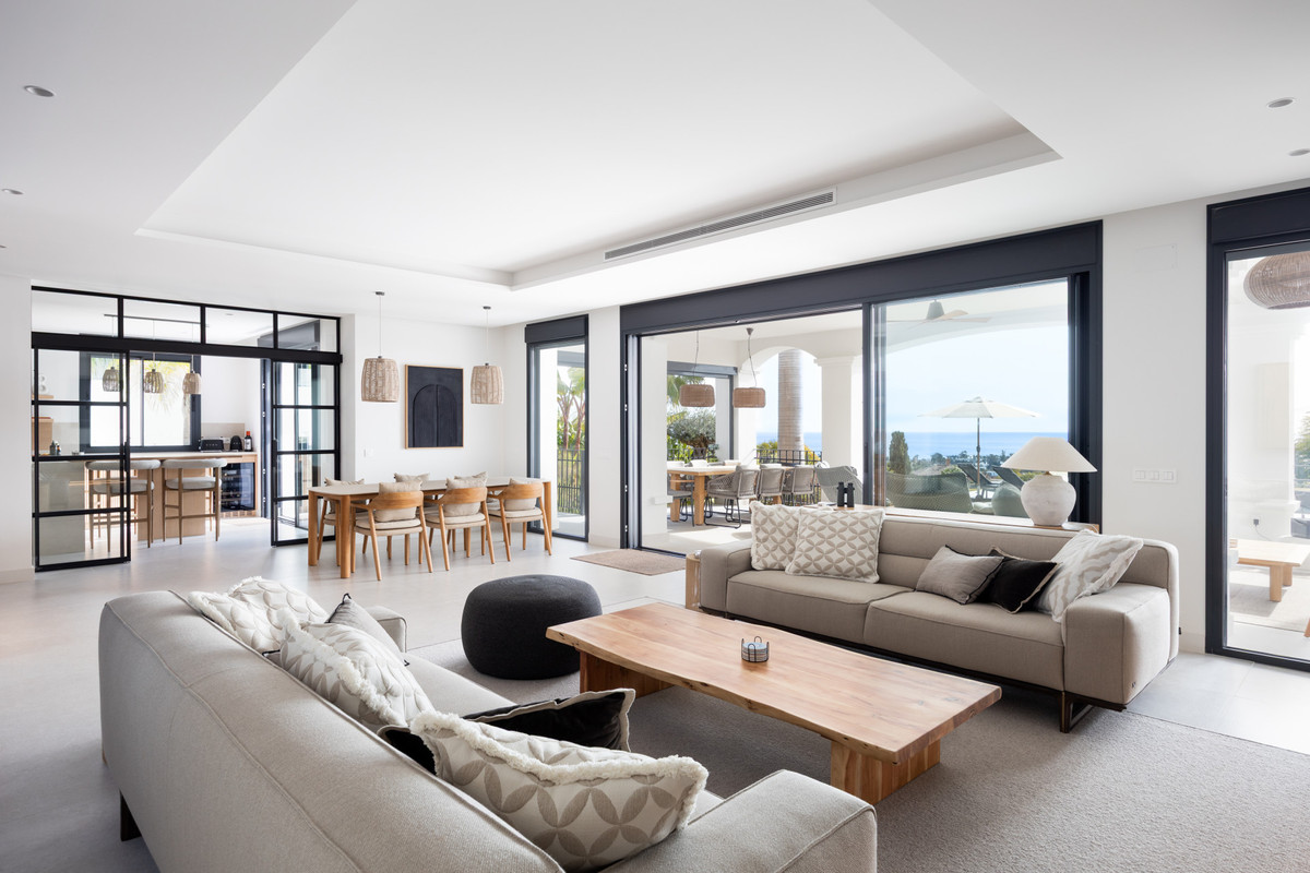 Se vende Villa - Chalet de 4 dormitorios en Costa Del Sol, Málaga, España