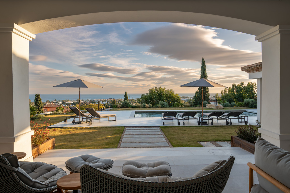 Se vende Villa - Chalet de 4 dormitorios en Costa Del Sol, Málaga, España