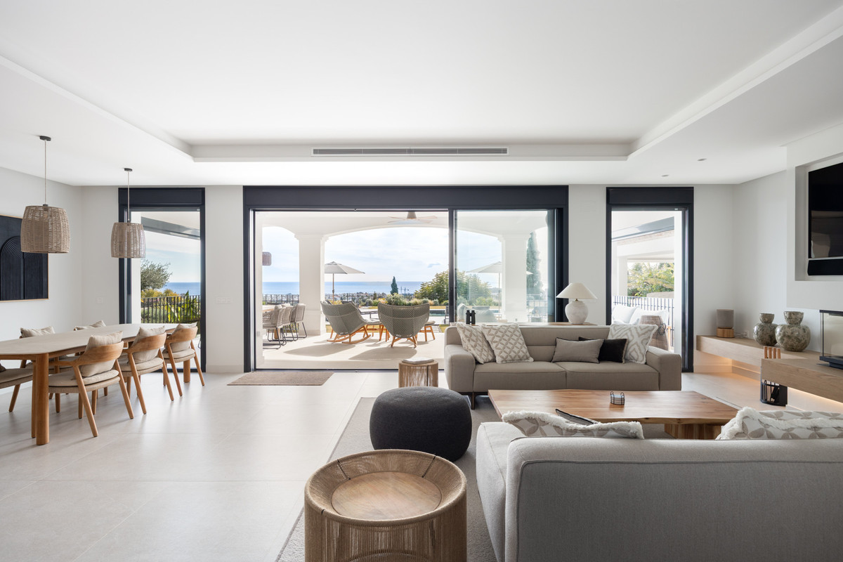 Se vende Villa - Chalet de 4 dormitorios en Costa Del Sol, Málaga, España