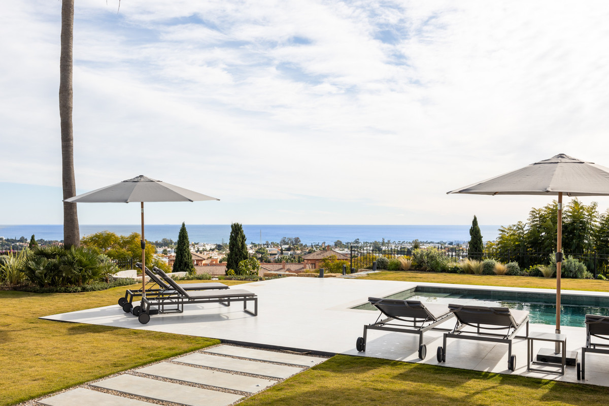 Se vende Villa - Chalet de 4 dormitorios en Costa Del Sol, Málaga, España