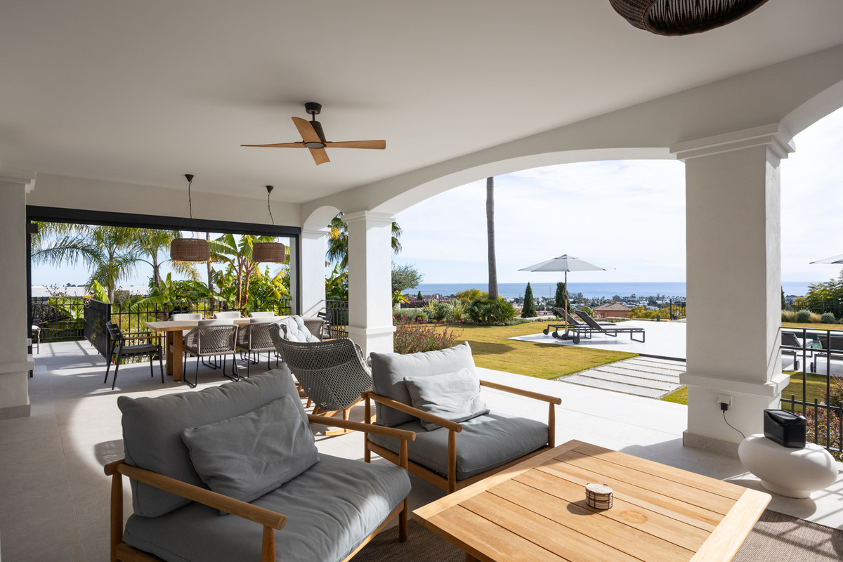 Se vende Villa - Chalet de 4 dormitorios en Costa Del Sol, Málaga, España