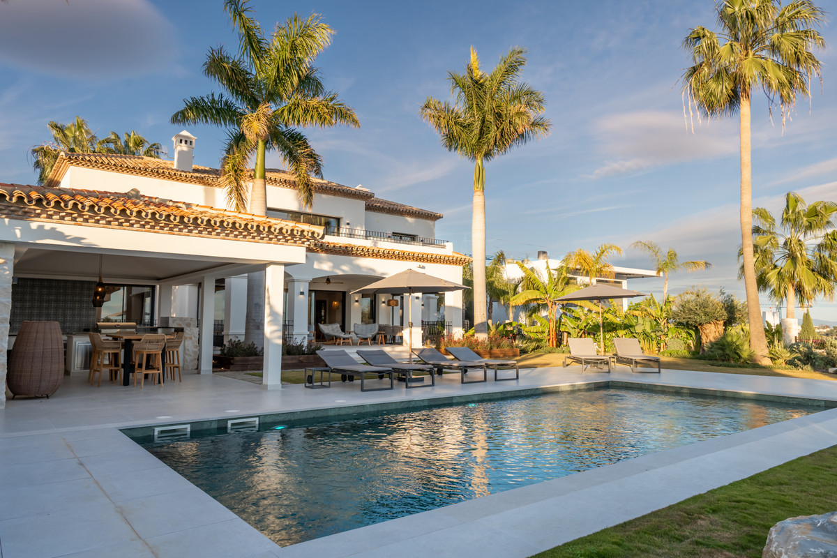 Se vende Villa - Chalet de 4 dormitorios en Costa Del Sol, Málaga, España