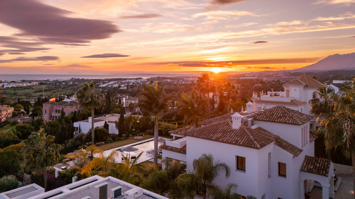 Se vende Villa - Chalet de 4 dormitorios en Costa Del Sol, Málaga, España