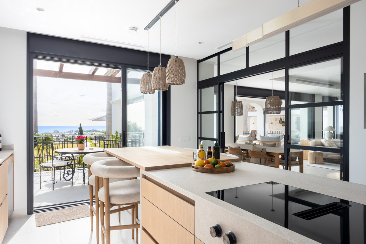 Se vende Villa - Chalet de 4 dormitorios en Costa Del Sol, Málaga, España