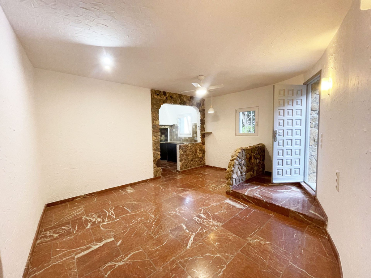Se vende Villa - Chalet de 4 dormitorios en Costa Blanca, Alicante, España