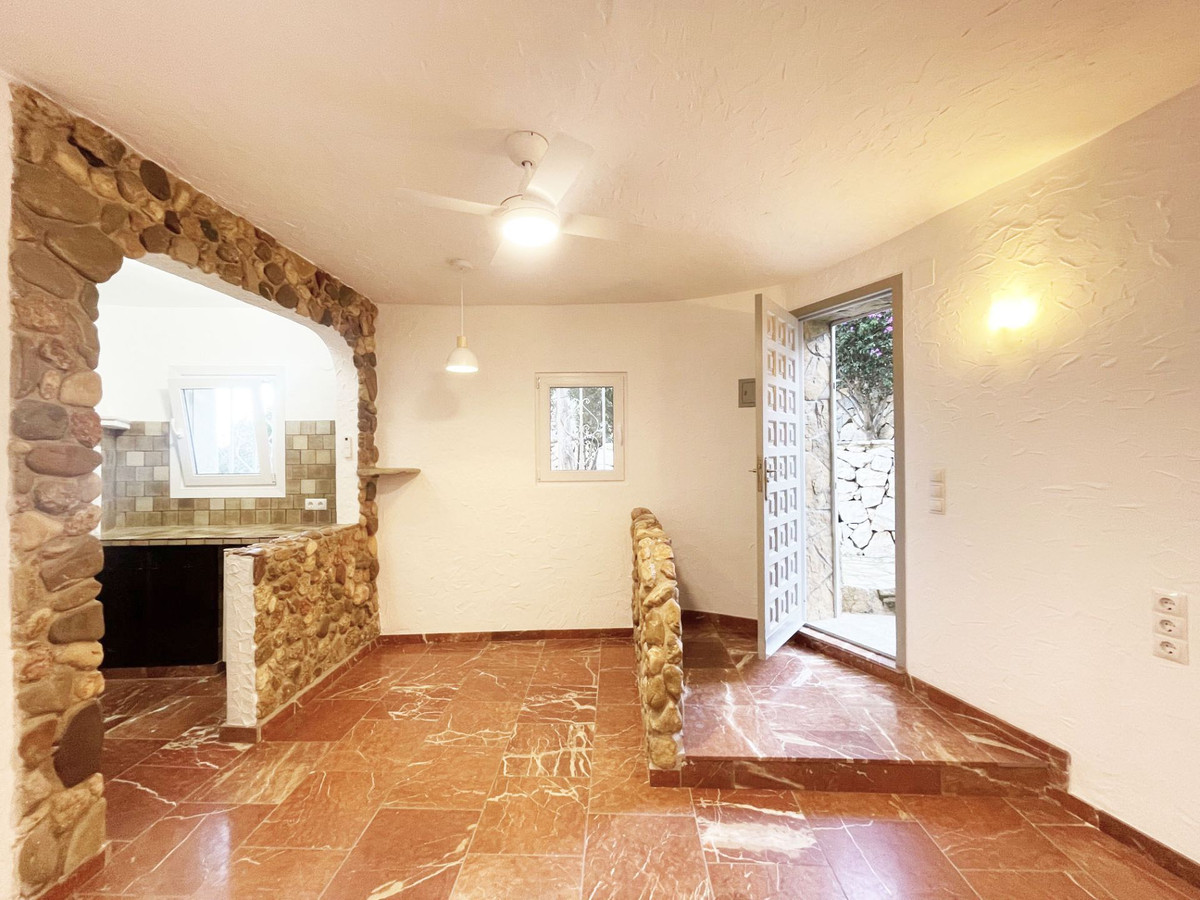 Se vende Villa - Chalet de 4 dormitorios en Costa Blanca, Alicante, España
