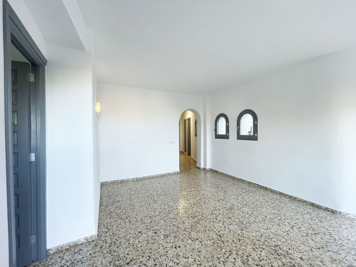 Se vende Villa - Chalet de 4 dormitorios en Costa Blanca, Alicante, España
