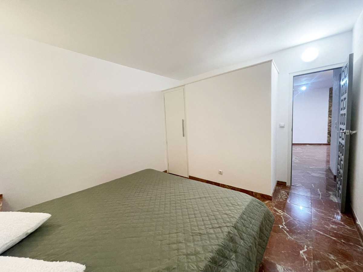 Se vende Villa - Chalet de 4 dormitorios en Costa Blanca, Alicante, España