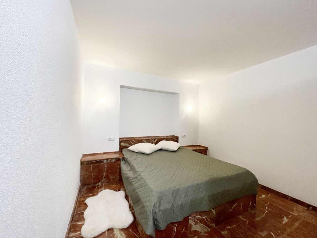 Se vende Villa - Chalet de 4 dormitorios en Costa Blanca, Alicante, España