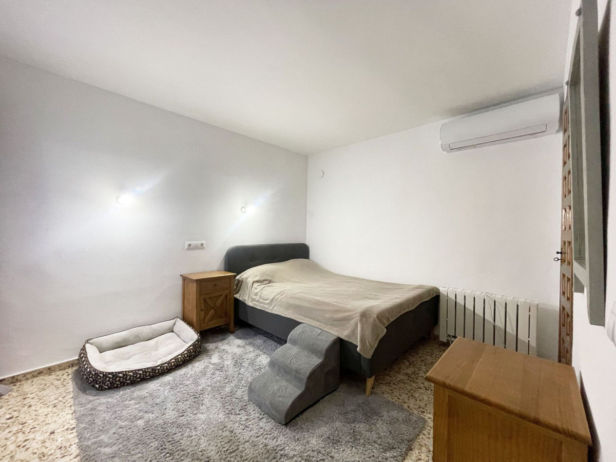 Se vende Villa - Chalet de 4 dormitorios en Costa Blanca, Alicante, España