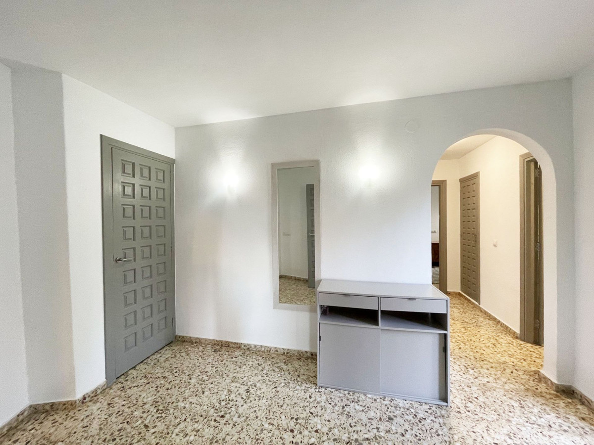 Se vende Villa - Chalet de 4 dormitorios en Costa Blanca, Alicante, España