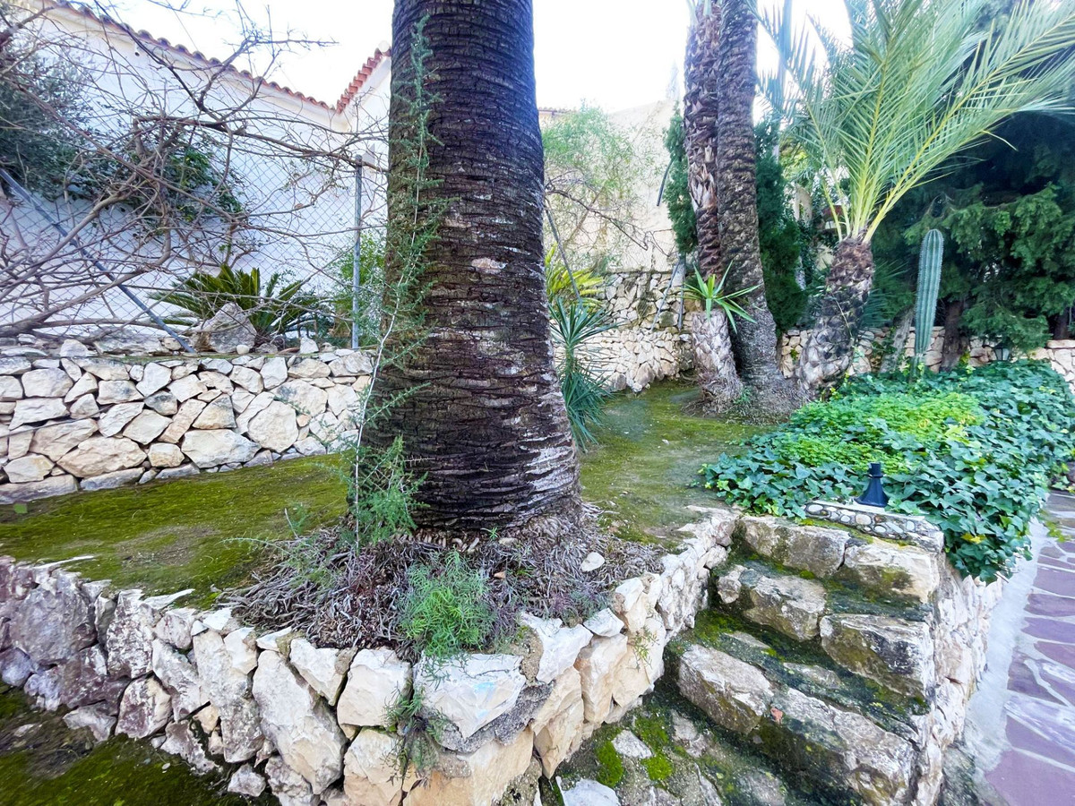 Se vende Villa - Chalet de 4 dormitorios en Costa Blanca, Alicante, España