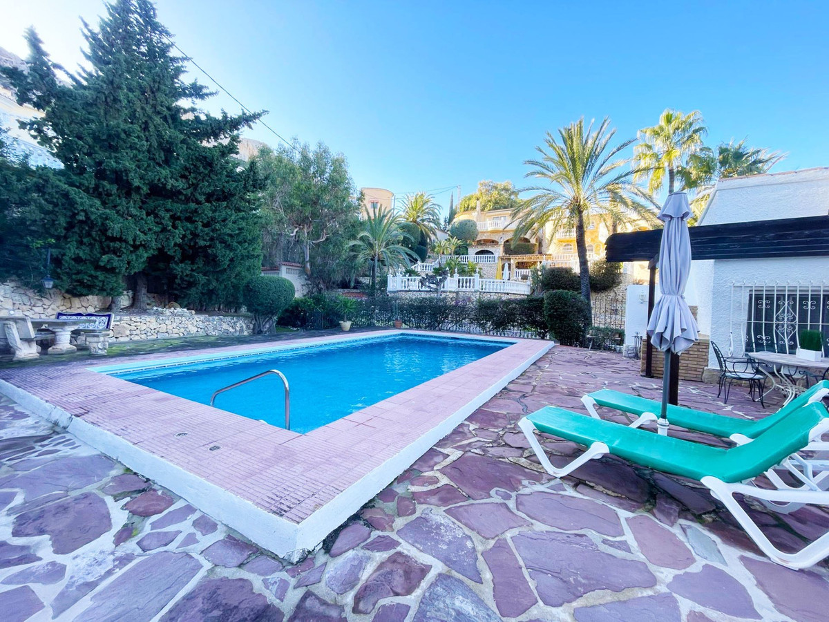 Se vende Villa - Chalet de 4 dormitorios en Costa Blanca, Alicante, España