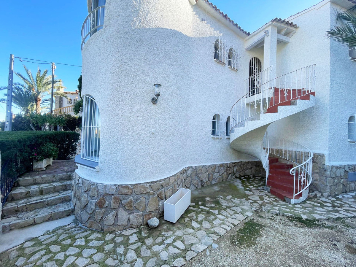 Se vende Villa - Chalet de 4 dormitorios en Costa Blanca, Alicante, España