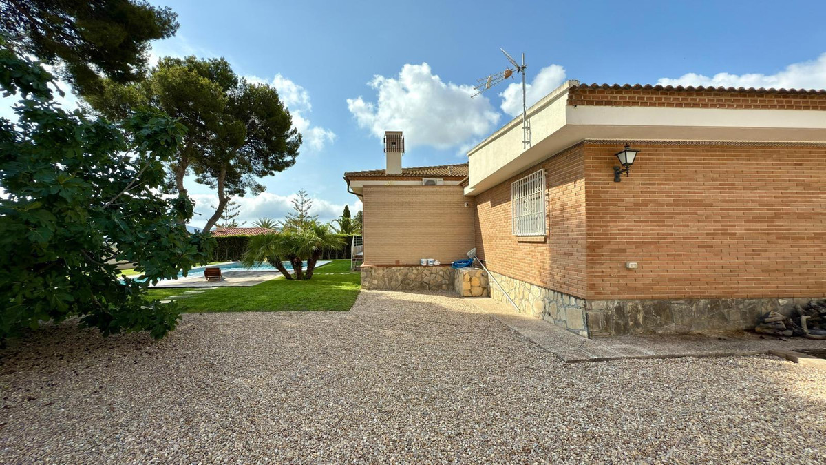 3 Bed Townhouse for sale in La Nucia Costa Blanca, Alicante, Spain