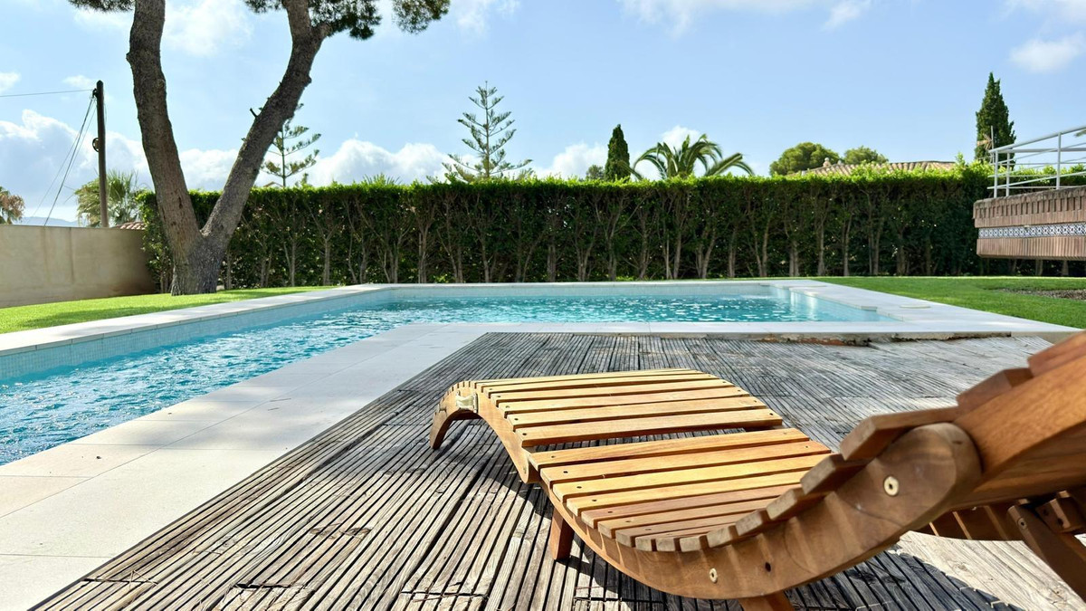 3 Bed Townhouse for sale in La Nucia Costa Blanca, Alicante, Spain