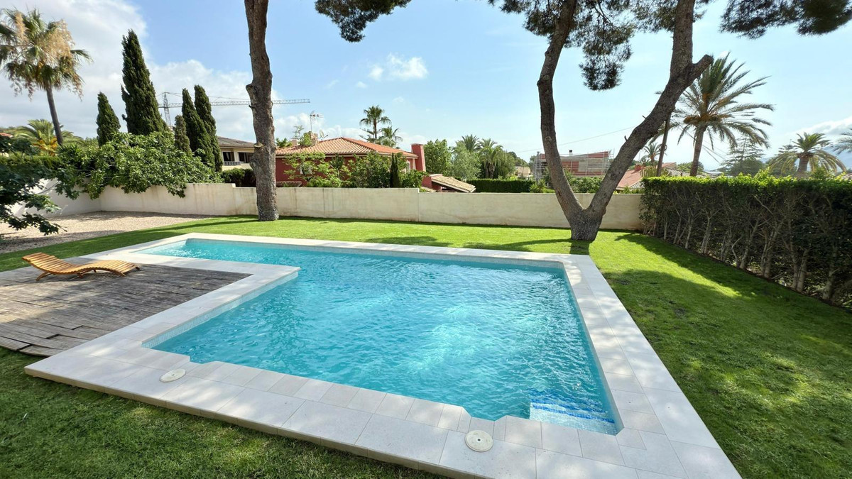 3 Bed Townhouse for sale in La Nucia Costa Blanca, Alicante, Spain