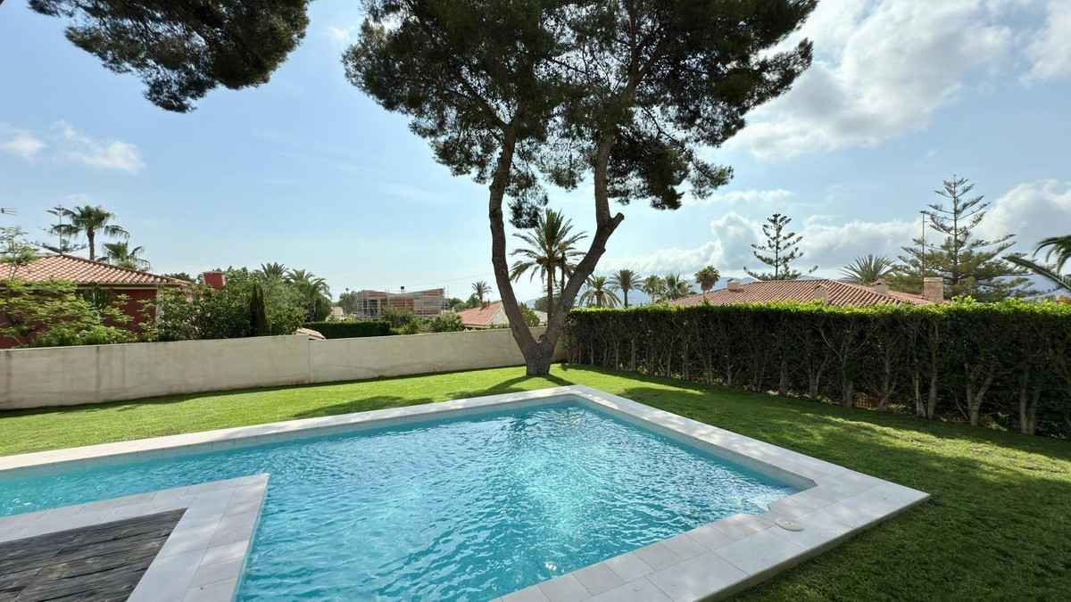 3 Bed Townhouse for sale in La Nucia Costa Blanca, Alicante, Spain
