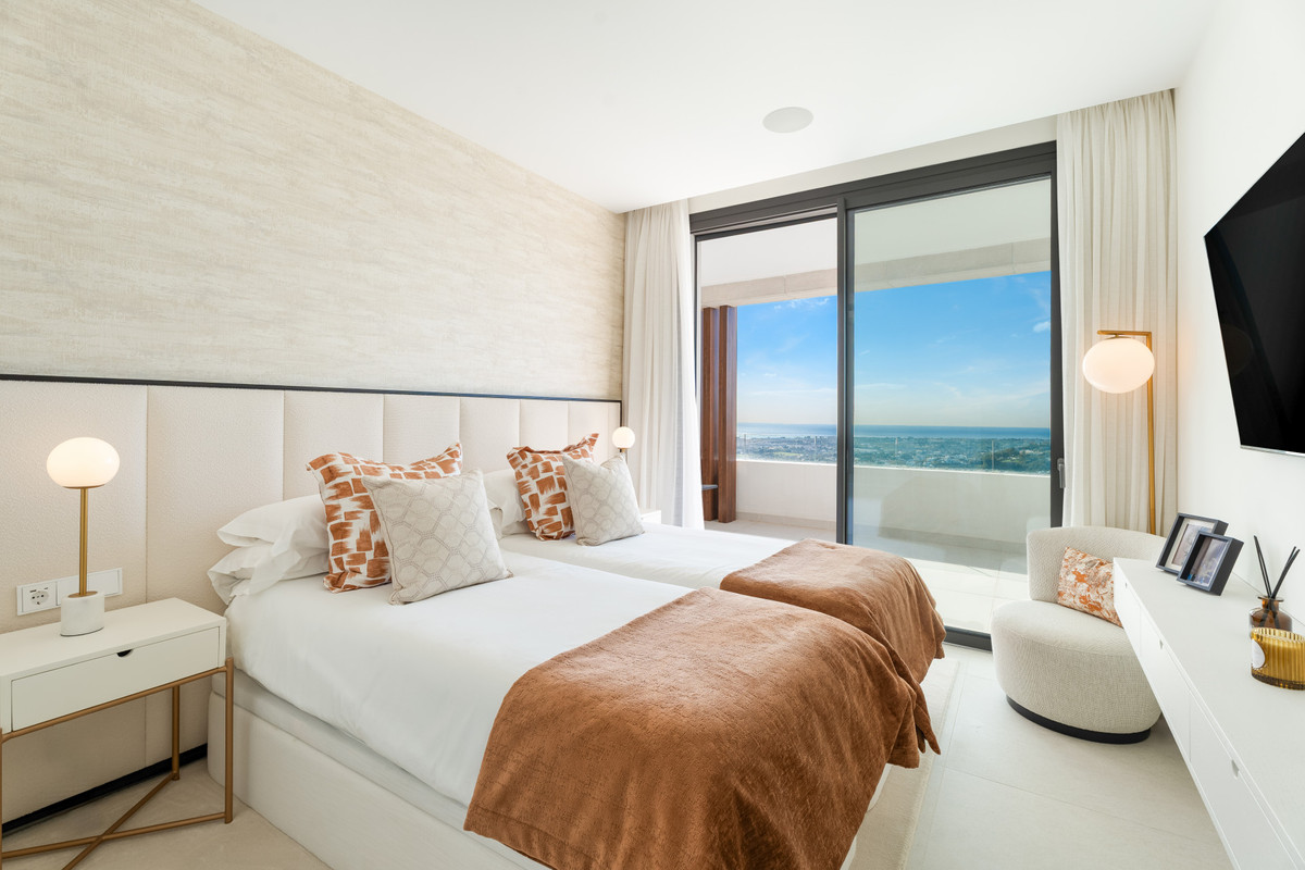 3 Bed Apartment for sale in Benahavís Costa Del Sol, Málaga, Spain