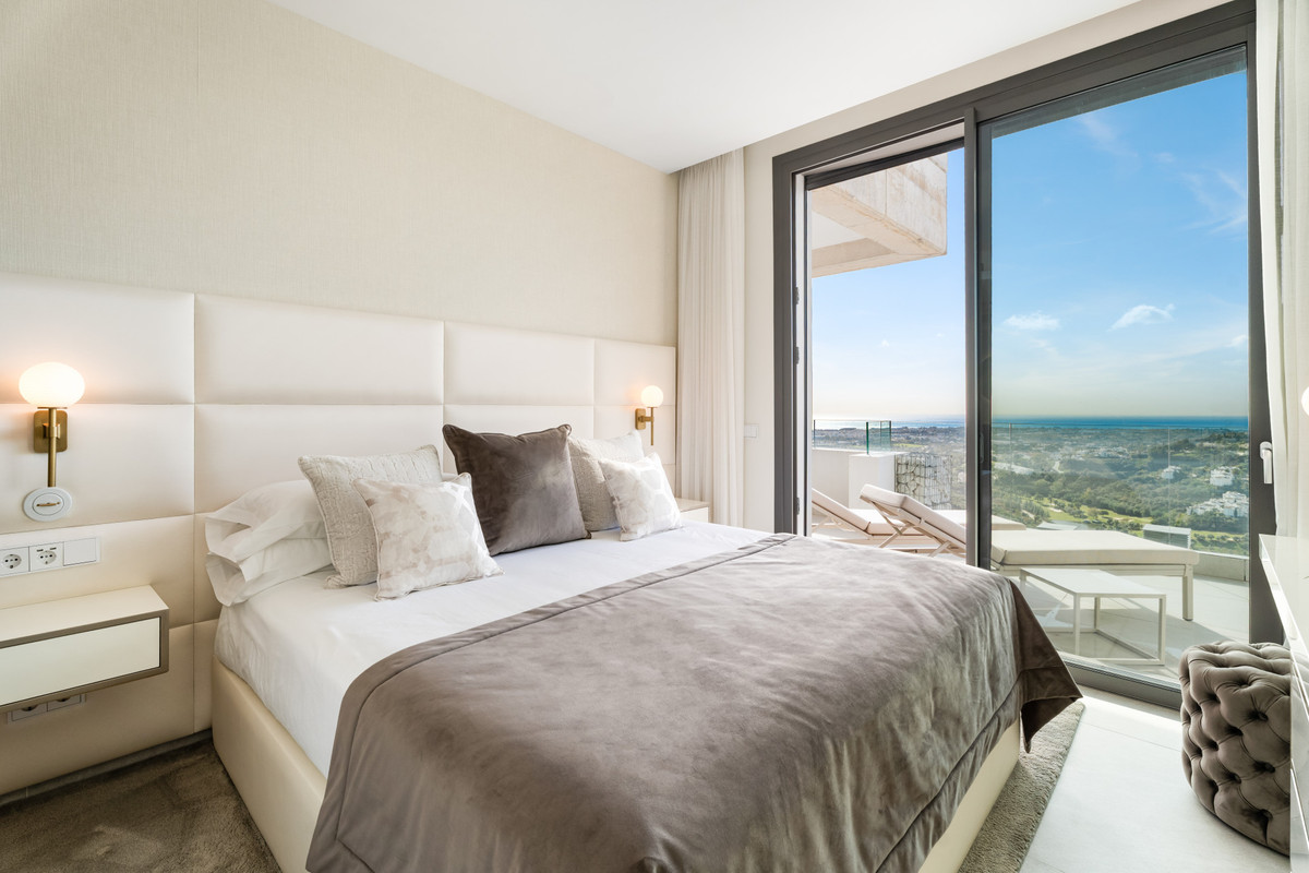 3 Bed Apartment for sale in Benahavís Costa Del Sol, Málaga, Spain