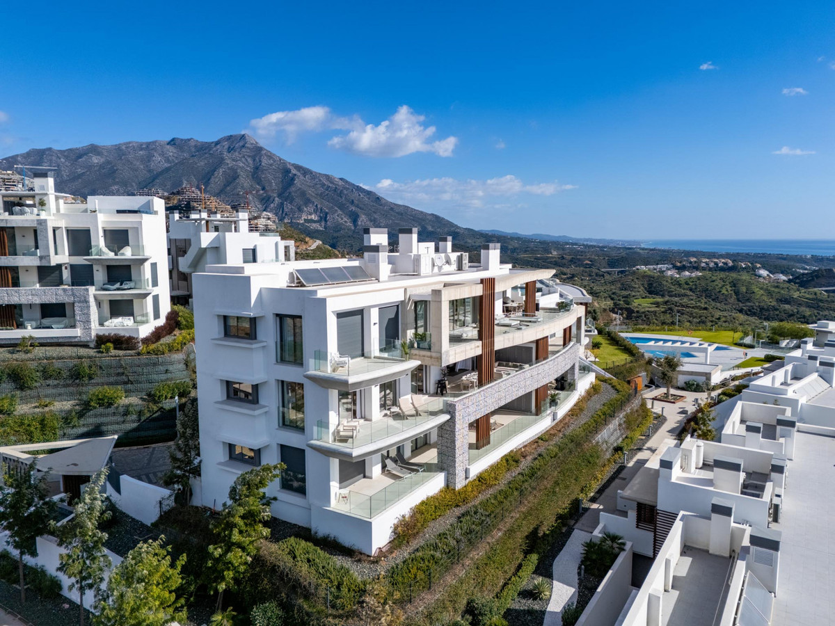 3 Bed Apartment for sale in Benahavís Costa Del Sol, Málaga, Spain
