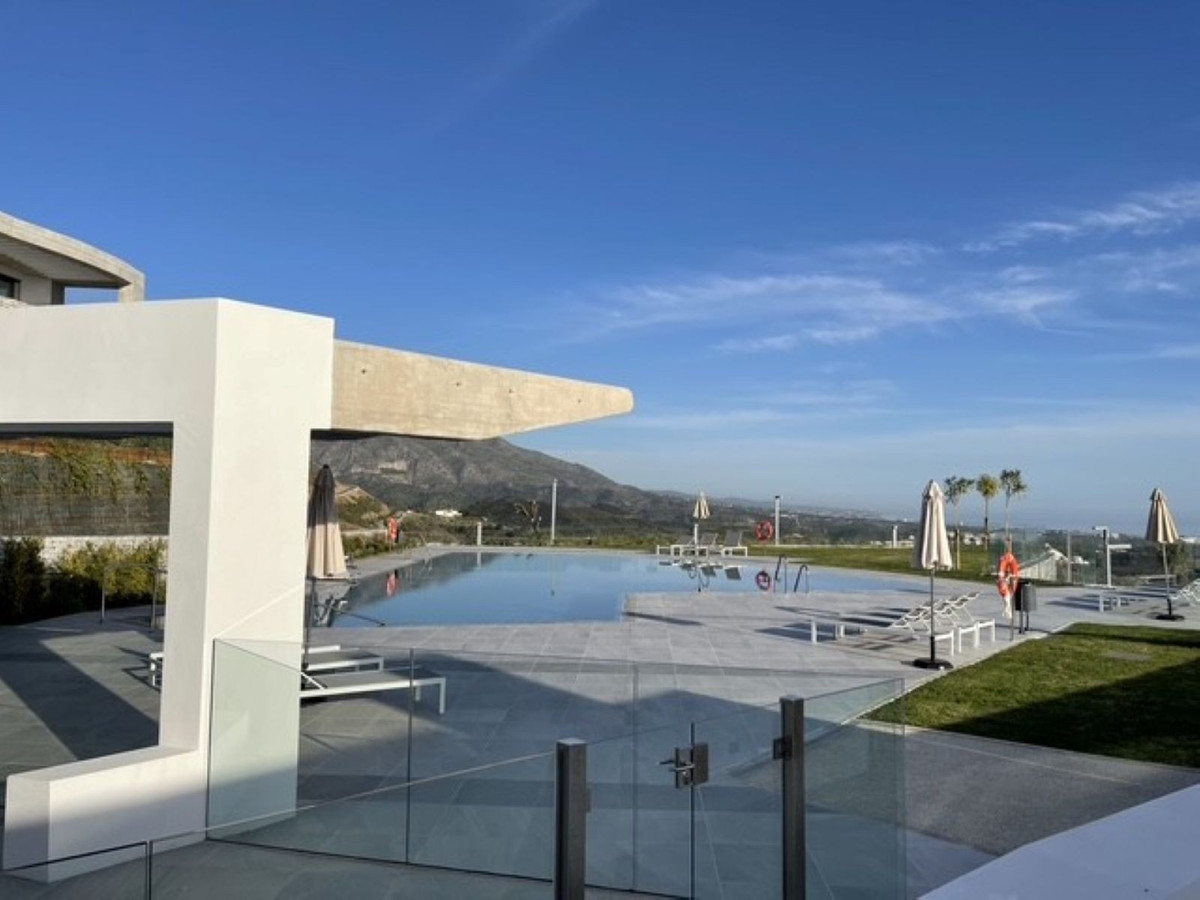 3 Bed Apartment for sale in Benahavís Costa Del Sol, Málaga, Spain