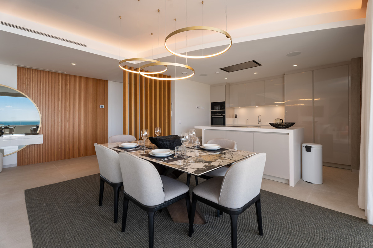 3 Bed Apartment for sale in Benahavís Costa Del Sol, Málaga, Spain