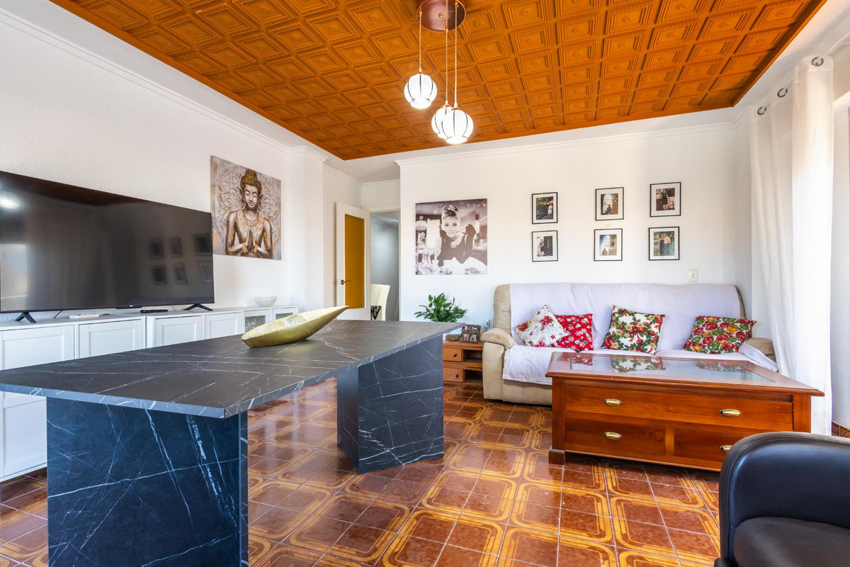 Se vende Apartamento Planta Media de 2 dormitorios en Costa Blanca, Alicante, España