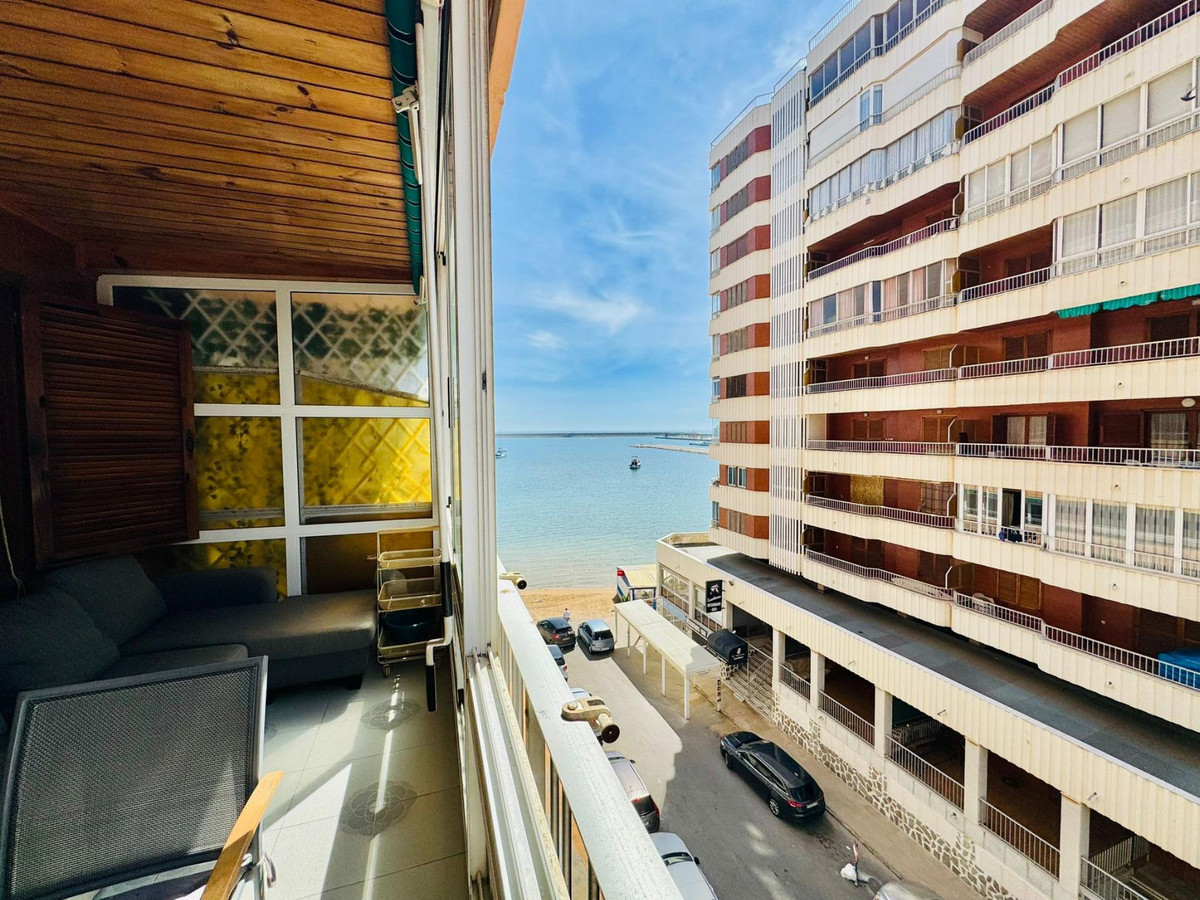 Se vende Apartamento Planta Media de 3 dormitorios en Costa Blanca, Alicante, España