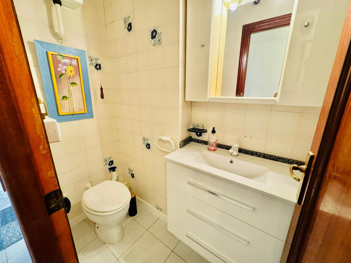 Se vende Apartamento Planta Media de 3 dormitorios en Costa Blanca, Alicante, España