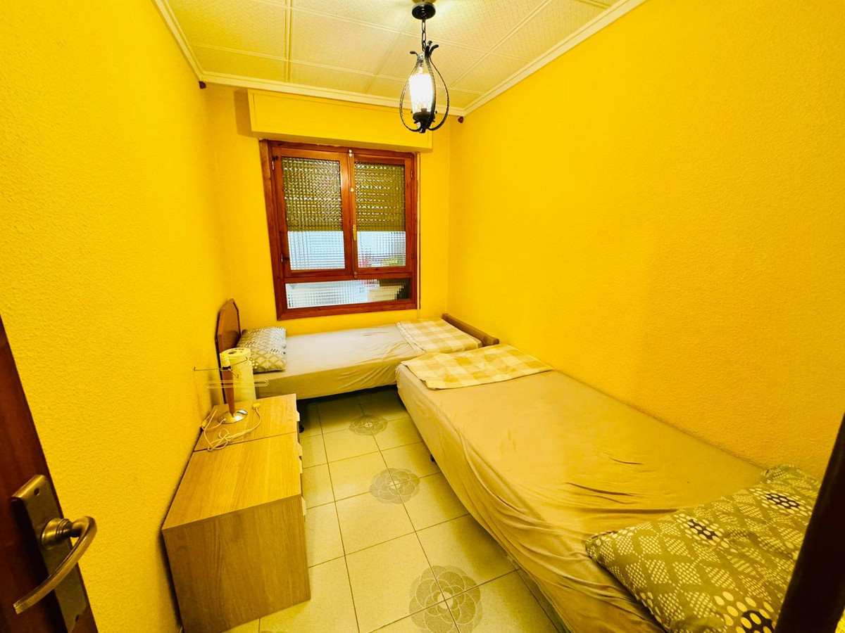 Se vende Apartamento Planta Media de 3 dormitorios en Costa Blanca, Alicante, España
