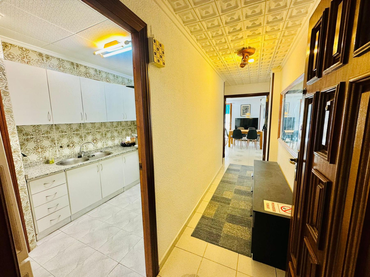 Se vende Apartamento Planta Media de 3 dormitorios en Costa Blanca, Alicante, España