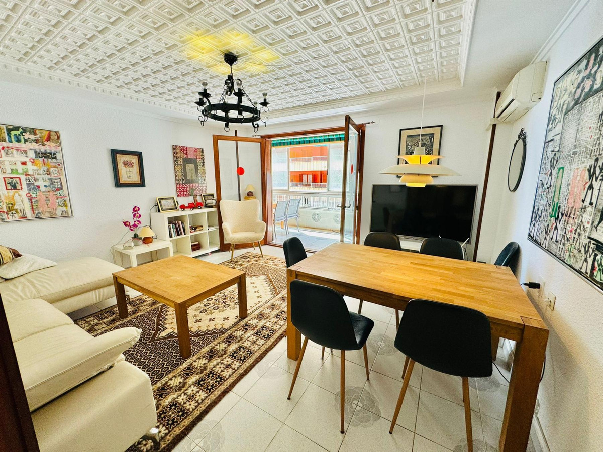 Se vende Apartamento Planta Media de 3 dormitorios en Costa Blanca, Alicante, España