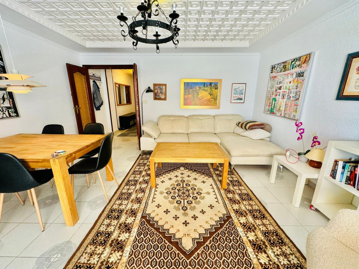 Se vende Apartamento Planta Media de 3 dormitorios en Costa Blanca, Alicante, España
