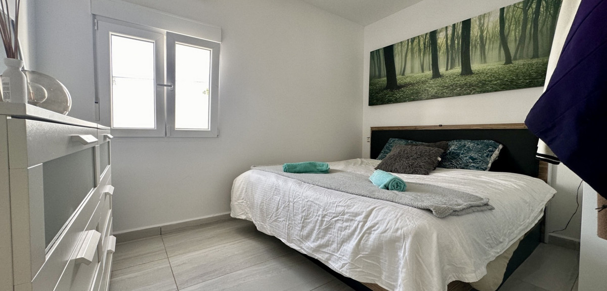 Se vende Villa - Chalet de 5 dormitorios en Costa Blanca, Alicante, España