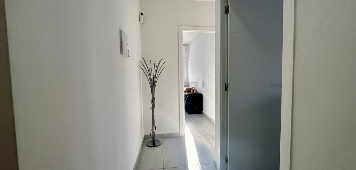 Se vende Villa - Chalet de 5 dormitorios en Costa Blanca, Alicante, España